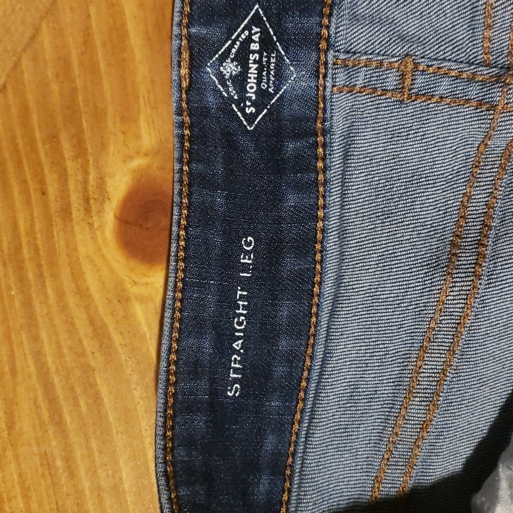 straight leg Jeans - Picture 7 of 8